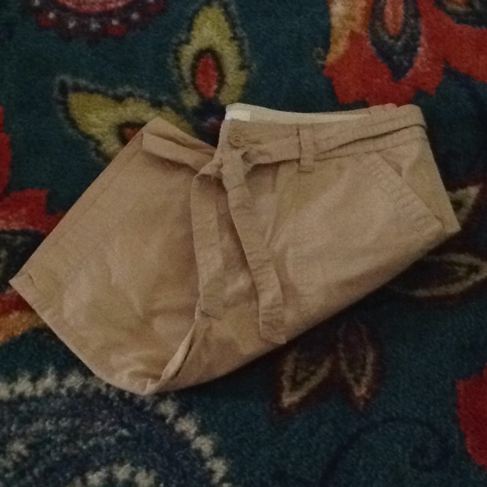 Khaki Bermuda Shorts - Picture 4 of 5